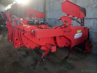 Dlátový pluh Maschio - 2
