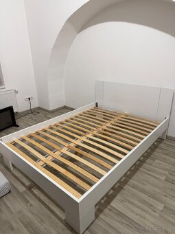 Postel 140×200 cm – bez matrace - 2