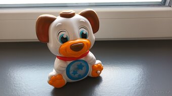 Interaktivní pejsek s emocemi - 2