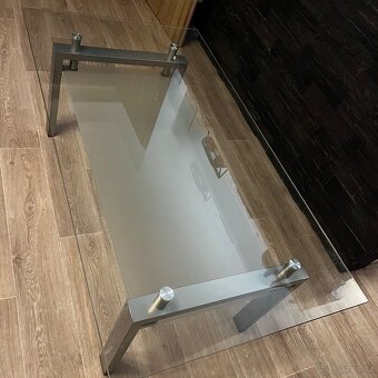 Stůl do obyvák - 2