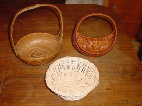 kulatá ošatka, košíčky a koš na prádlo - 5x foto - 2