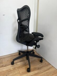 Kancelářská židle Herman Miller Mirra 2 Graphite - 2