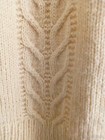 Ručně pletený svetr - 2