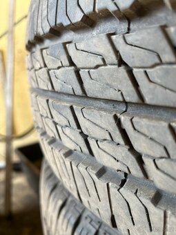 Pneu 235/65R16C - 2