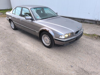 Bmw e38 728i 142kw veškeré náhradní díly z vozu - 2