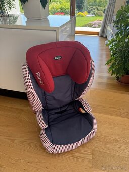 Autosedačka vhodná i na isofix - 2