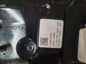 zadní světlo bez objímky P Toyota RAV4 12/2018 - 2