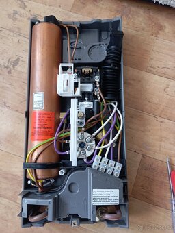 Průtokový ohřívač Stiebel eltron 3F - 2