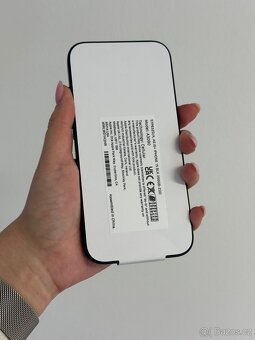 iPhone 15 - 256GB - 100% BAT - 12M ZÁRUKA - 2