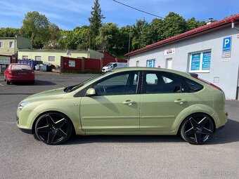 Ford Focus, 1,6 85 KW, GHIA - 2
