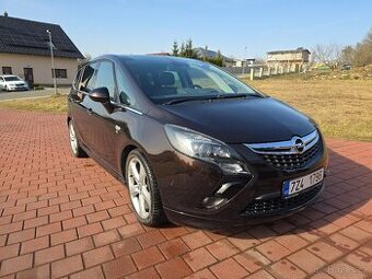 Opel Zafira bi-turbo OPC line 7. místné - 2