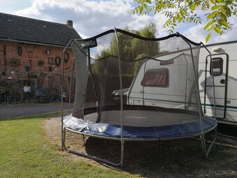 trampolína - 2