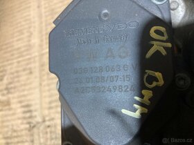 Škrtící klapka Octavia 2,0 Tdi BMM 03G128063G - 2
