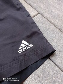 Univerzální sportovní kraťasy Adidas 128 - 2