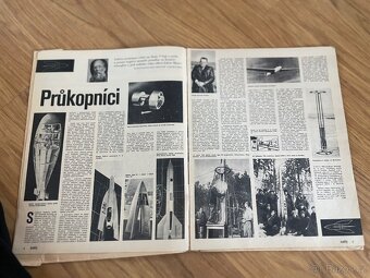 Květy časopis 1971 - Kosmos míru - věda lidstvu - 2