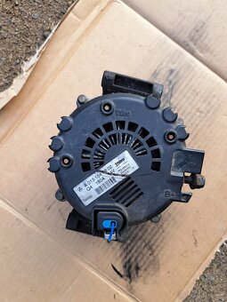 Alternator mercedes w212 - 2