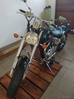 Suzuki Marauder VS 800 - 2