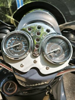 Piaggio Beverly 250 cruiser - 2