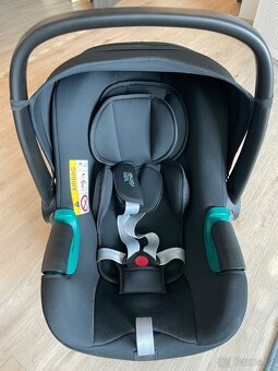 Britax Römer Baby Safe i-Size Vajíčko autosedačka - 2