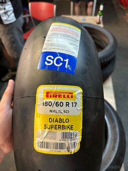 Závodní pneumatiky Pirelli - 2