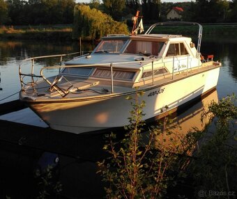 Kajutová loď Coronet26 - 2
