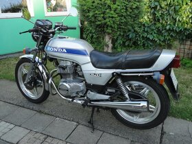 HONDA CB400N - 2