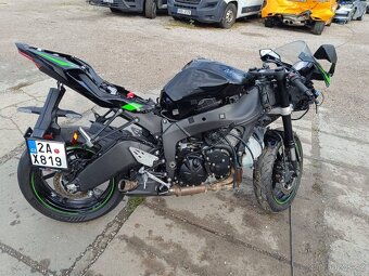 Kawasaki Ninja ZX-6R - 2