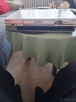 Dvě videa a vhs kazety - 2