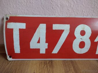 Cedule z lokomotivy T478.1229 - 2