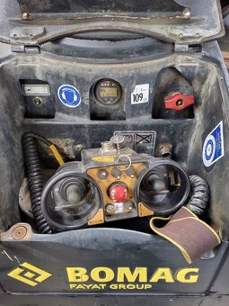 Vibracni valec bomag - 2