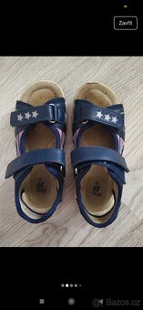 Dívčí sandále Baťa 28. - 2