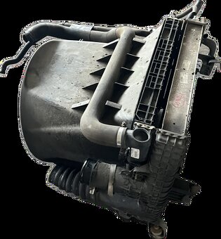 MERCEDES ATEGO chladič - 2