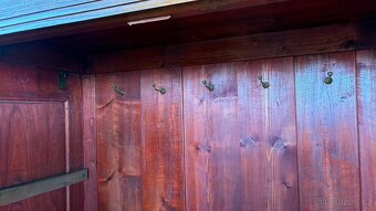 Stará dřevěná skříň - 2