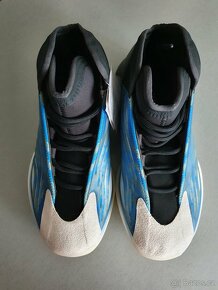 Adidas Yeezy Quantum “Frozen Blue” - 2