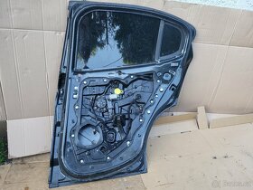 Alfa Romeo Stelvio dveře - 2