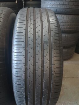 2xletní pneu 225/60/18.Continental. - 2