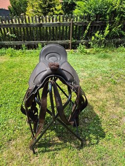 Bezkostrové sedlo - 2