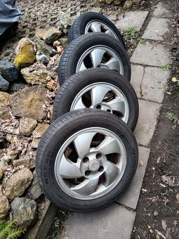 Pneu 17/60R14 - 2