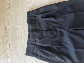 černé elegantní kalhoty XS - 2