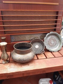 Bronzová miska, košíček, váza a mísa - 2