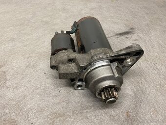 VW, ŠKODA 1.9TDI 77KW BJB - STARTÉR 10 ZUBŮ 02Z 911 023 F - 2