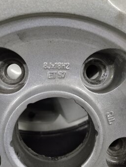 Alu kola Originál VW Touareg 18"+pneu 255/55 R18 - 2