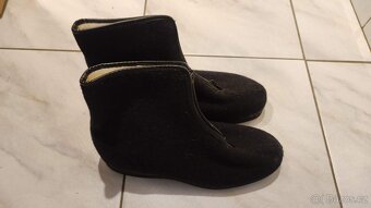 Dámské původní orig.retro ,,Důchodky,, vel.40 stélka 27,5cm - 2