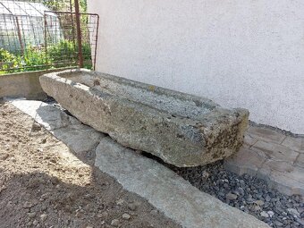 Kamenné koryto - žula - 2