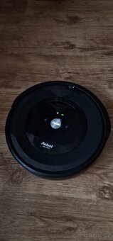 Robotický vysavač iRobot Roomba - 2