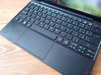 Acer One 10 (notebook/tablet 2v1) - 2