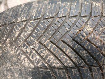 Celoroční  pneu 185/60R15 - 2