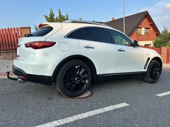 Infiniti fx37 benzin,Premium , 360kamery, keyless, nové v ČR - 2