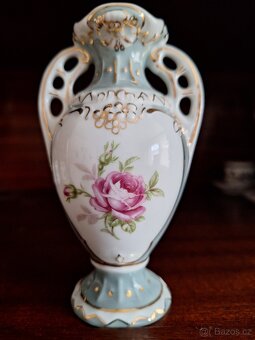 vázička porcelánová - 2