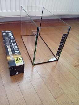 Akvárium pro Bettu nebo čichavce vč.topítka - 2